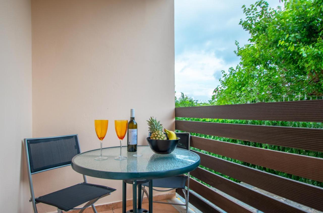 Leon Apartments Zakynthos Town Exterior photo